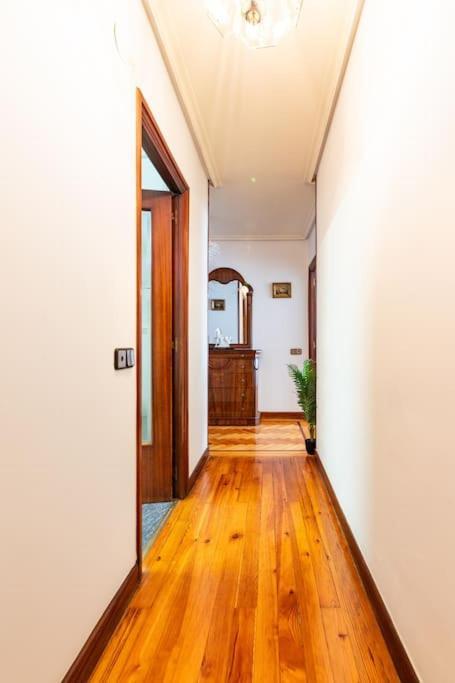 Terraza Playa Y Calle Peatonal Ess03377 سان سيباستيان المظهر الخارجي الصورة