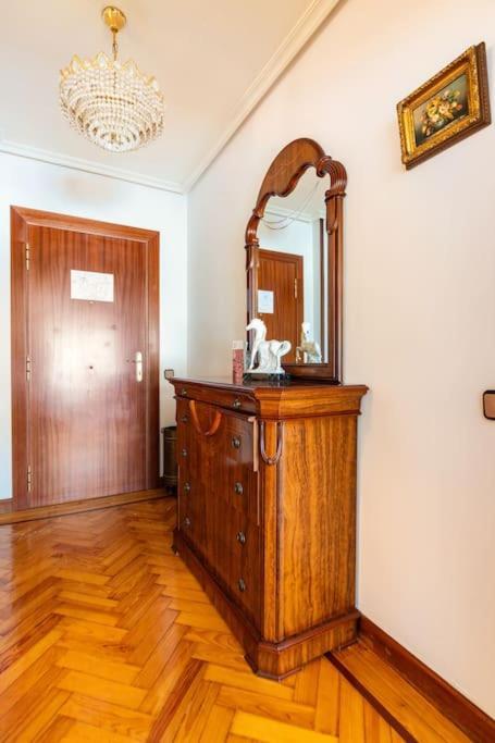 Terraza Playa Y Calle Peatonal Ess03377 سان سيباستيان المظهر الخارجي الصورة